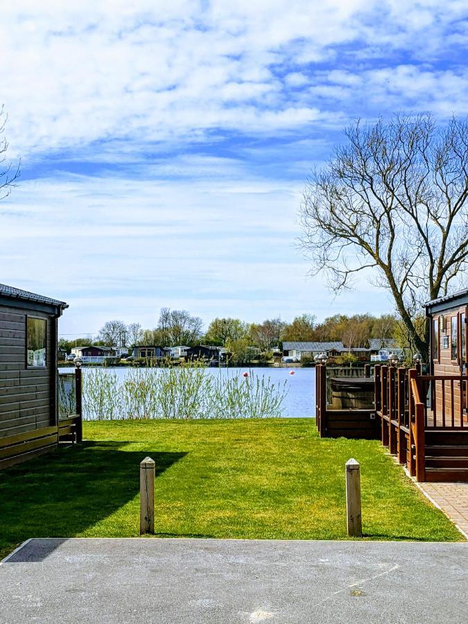 فندق Tattershall Lakes - Merlin Point المظهر الخارجي الصورة